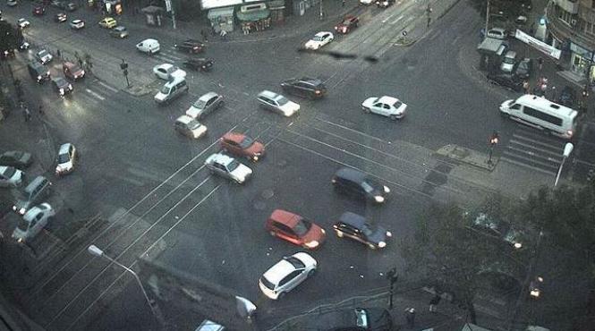 administratia strazilor se reia circulatia pe bd bucurestii noi intre pod straulesti si intrarea berheci