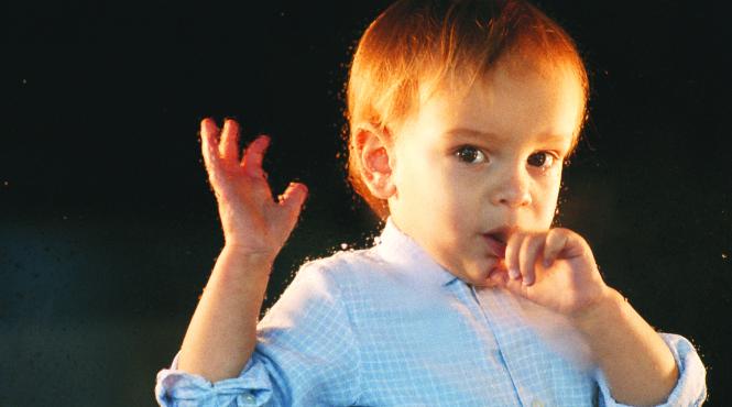 copilul tau isi roade unghiile de ce nu ar trebui sa il opresti