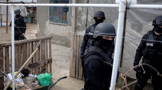 brasov un barbat a murit impuscat dupa ce a atacat un politist