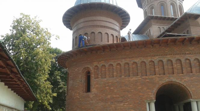 lucrarile de intretinere a strazilor inainte de inmormantarea reginei ana urgentate