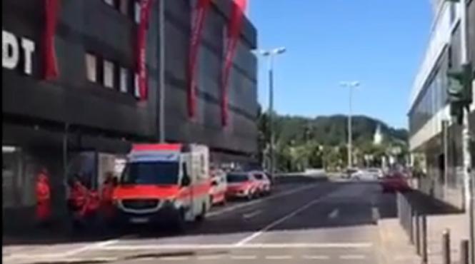 germania un barbat inarmat s a baricadat in interiorul unui restaurant in sud vestul tarii