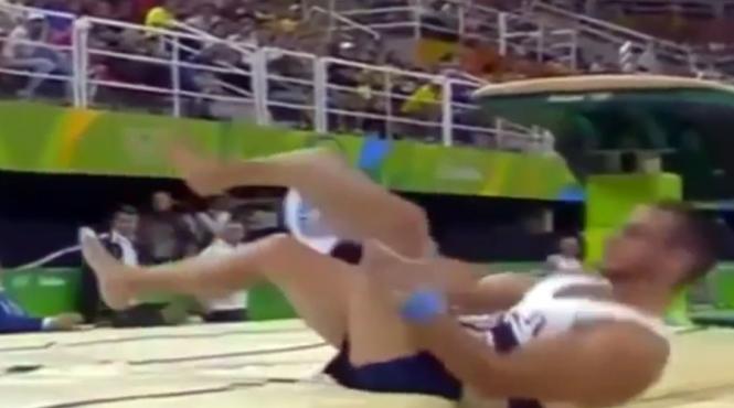 rio 2016 video gimnast francez cu fractura deschisa scapat e jos de medici