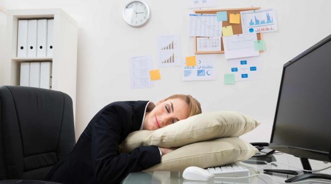 cat de mult trebuie sa dormi pentru a oferi beneficii creierului tau