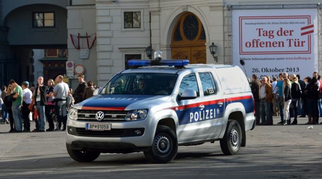 austria noua migranti irakieni au fost arestati dupa un viol colectiv