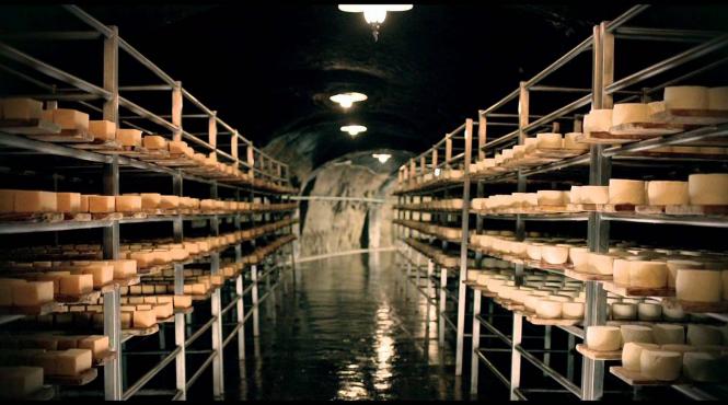 camembertul romanesc din taga satul gurmetilor