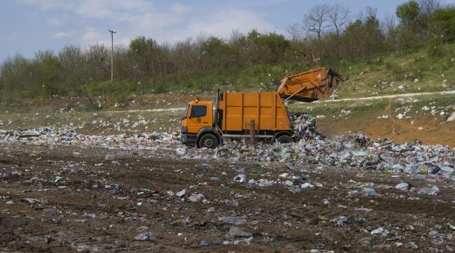 contracte uriase oferite unui afacerist arestat pentru coruptie