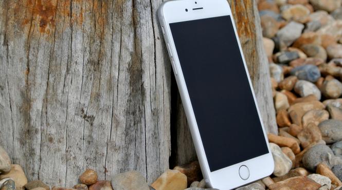 cat costa un iphone 7