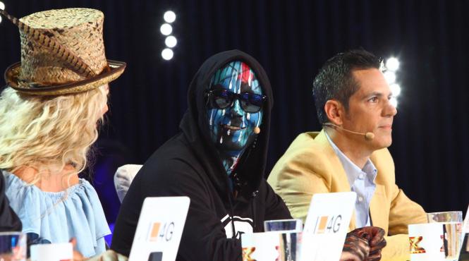 x factor juratul de la carla s dreams are cate un machiaj diferit pentru fiecare zi de filmare