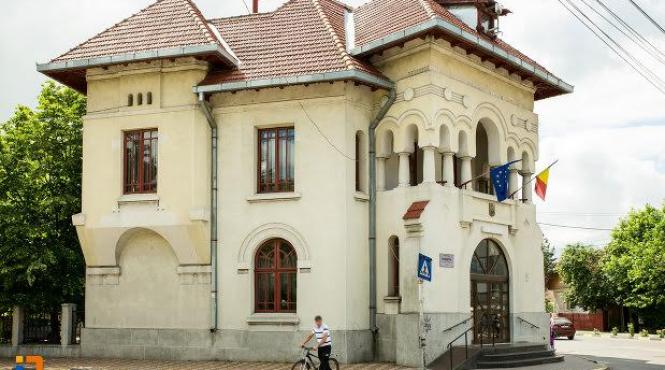 galati protest cu banderole albe la judecatoria tecuci