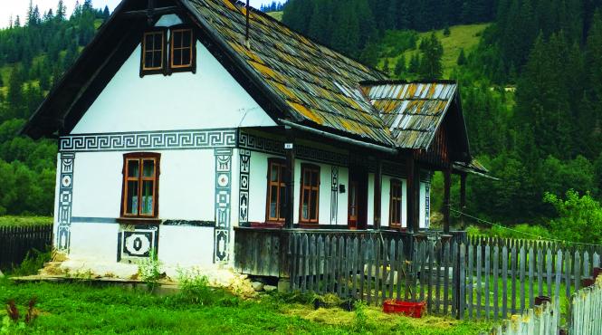 ciocanesti satul caselor incondeiate