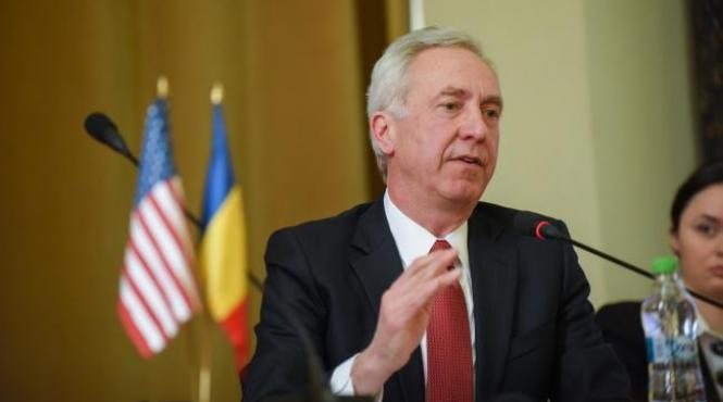 klemm singurele doua steaguri importante pentru mine ca ambasador sunt cel al sua si cel al romaniei