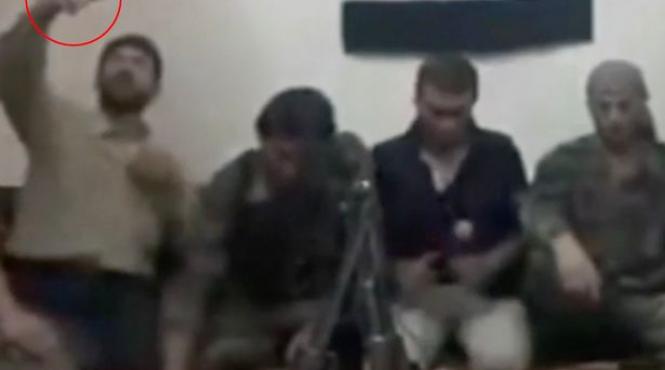 video un rebel sirian a vrut sa si faca selfie cu telefonul folosit ca detonator