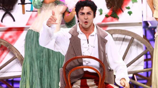 te cunosc de undeva lucian ionescu a cantat opera pe strada din cauza vecinilor