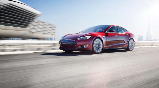 tesla a modificat software ul masinilor dupa ce cativa cercetatori chinezi au preluat de la distanta controlul franelor