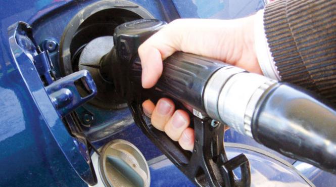 opec isi va reduce productia cu 750 000 de barili pe zi