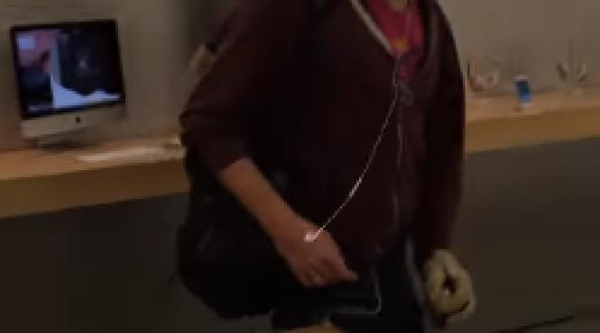 video un francez a distrus mai multe produse apple ce amenda risca barbatul