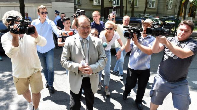 tupeu mircea basescu vrea afara dupa 4 luni de puscarie