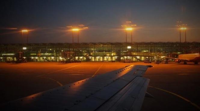 controlorii de trafic aerian din grecia au renuntat la greva
