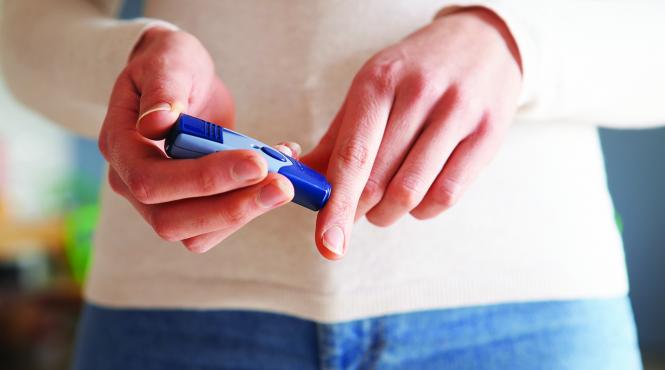 diabetul ataca vasele mari si mici dar si reteaua de nervi