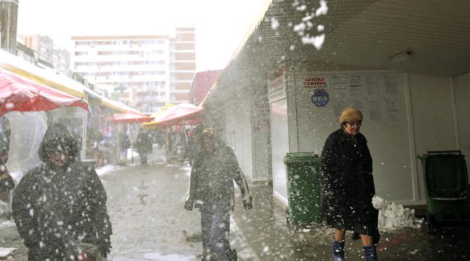 avertizare meteo cod galben de ninsori si intensificari ale vantului in 8 judete