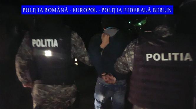 retea de hoti de buzunare romani destructurata de politistii din berlin si dolj