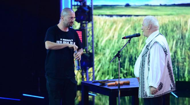 cheloo rade cu lacrimi timp de trei minute la iumor