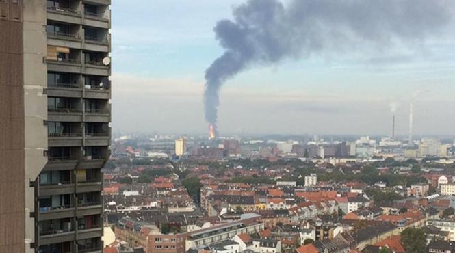 germania incendiu de proportii la basf la cea mai mare fabrica de produse chimice din lume