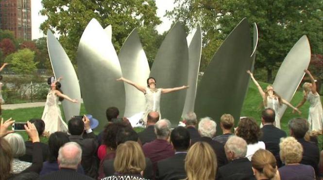 yoko ono a dezvaluit ultima piesa a instalatiei sale artistice din chicago