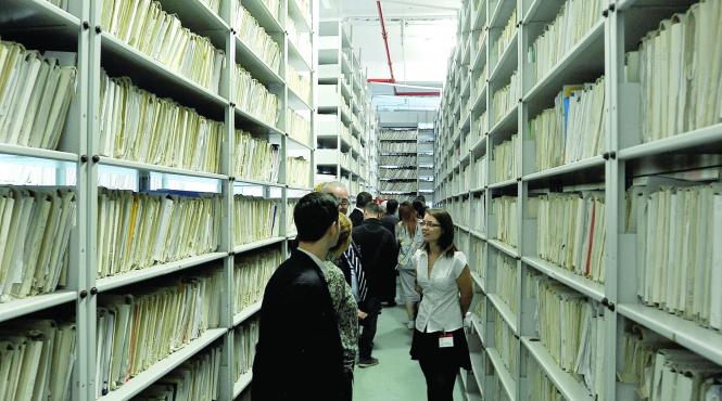 firme inchise pe banda rulanta