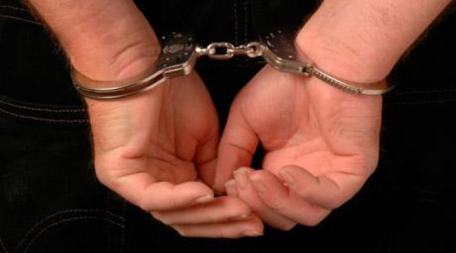 bacau un barbat de 61 de ani arestat preventiv pentru ca si a abuzat sexual fiica in varsta de 4 ani