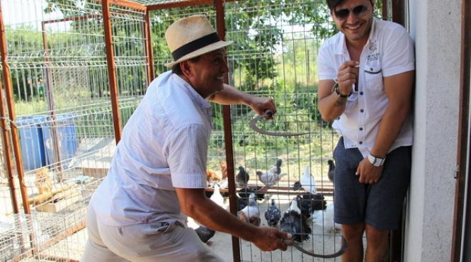 s a intors lumea cu susul in jos dupa ce si a luat o multime de nuiele pe spinare varciu e mana dreapta a lui nea marin