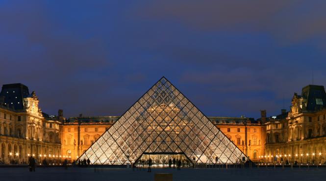 hollande propune ca muzeul luvru sa gazduiasca patrimoniul amenintat din siria si irak