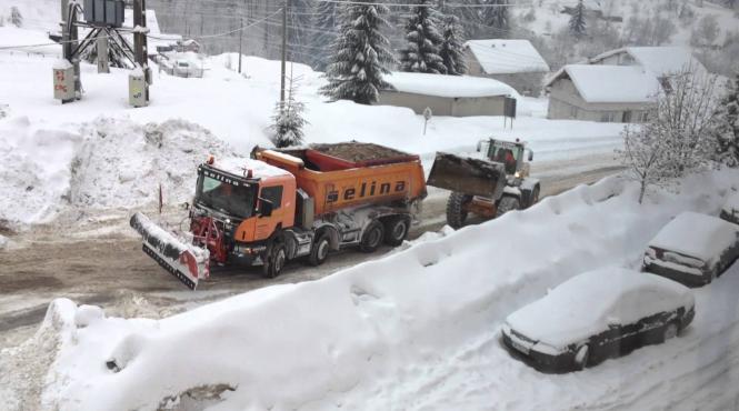 circulatia in judetul suceava este ingreunata din cauza conditiilor meteo