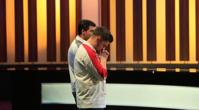 video chefi la cutite el e castigatorul celui de al doilea sezon finala a fost lider de piata