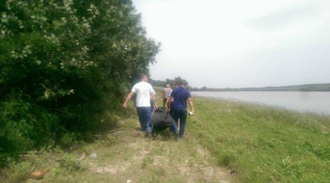 braila cadavrul unei femei a iesit din apele dunarii