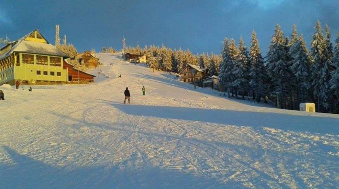 webcam vezi cum arata partiile din muntii parang imagini live din straja platoul soarelui