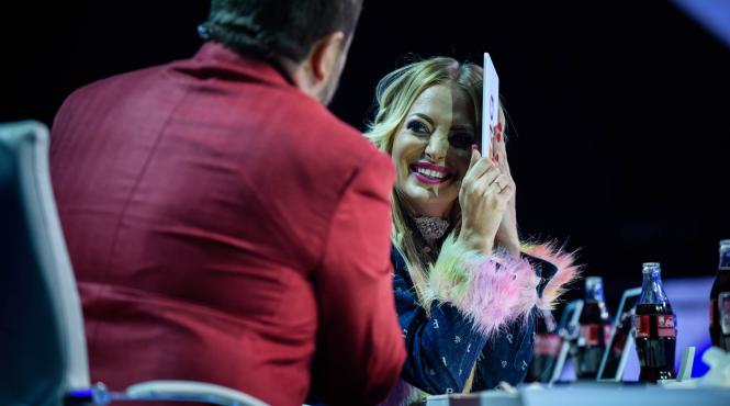 x factor delia imi vine sa intru in pamant de rusine