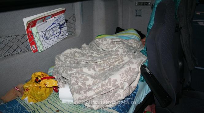 o filipineza a incercat sa intre ilegal in romania