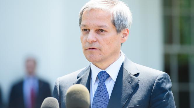 reactia premierului ciolos dupa acuzele privind achizitia cuminteniei pamantului