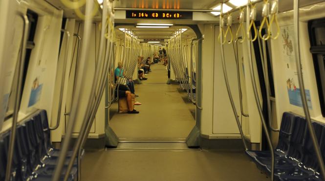 metrorex vrea 26 de trenuri