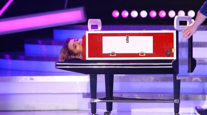 next star lidia buble taiata in doua intr un numar incredibil de magie