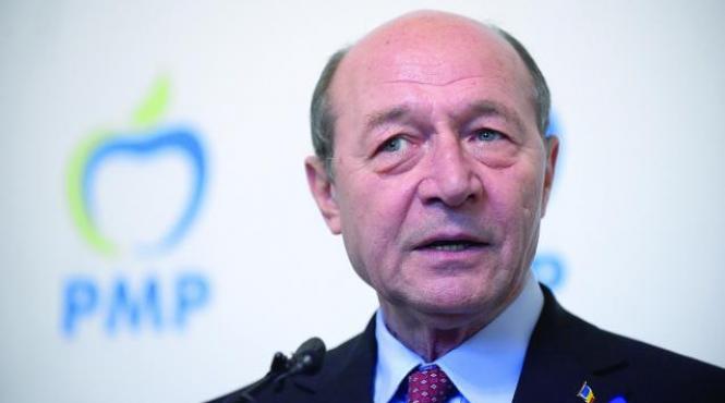 basescu ungurii au complexe fata de romani de aceea politicienii lor tot baga batul prin gard