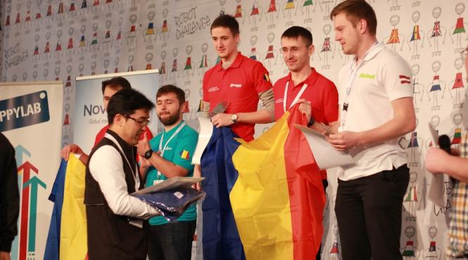 roboti construiti de romani participa pentru al doilea an la rand la cel mai mare concurs de sumo robotic din lume