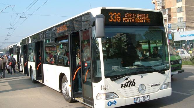 ratb va oferi calatorilor 1 000 de invitatii la teatru si circ dar si cursuri gratuite de limbi straine