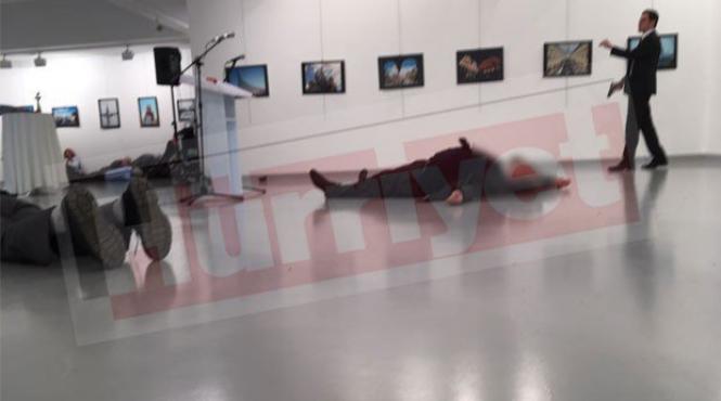 fotograful associated press martor la asasinarea ambasadorului rus la ankara povesteste ce a vazut