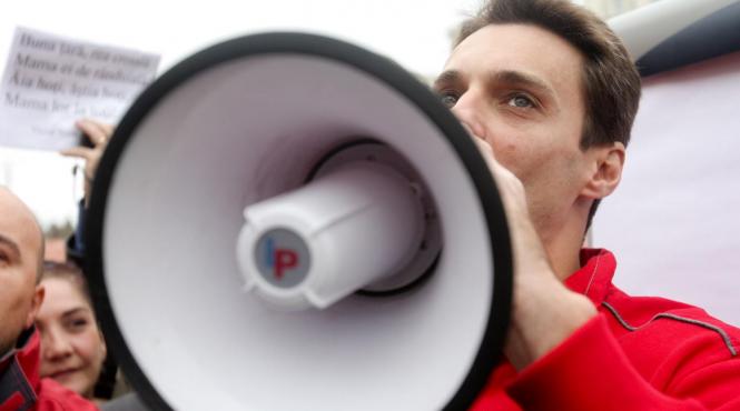 mircea badea reactie acida dupa nominalizarea lui sorin grindeanu ca propunere psd alde pentru functia de prim ministru