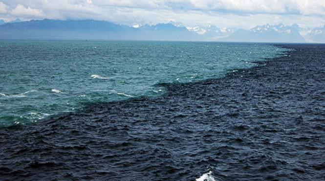 superlativele mapamondului locul unde se intalnesc doua oceane fara a se contopi video