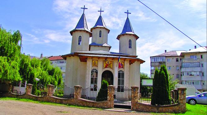 decizie fara precedent enoriasi excomunicati pentru ca si au sustinut preotul