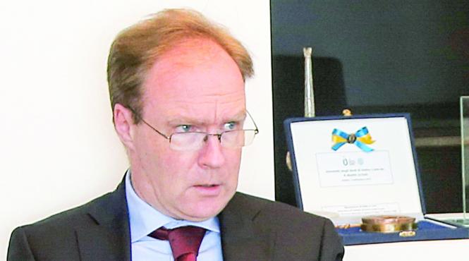 ivan rogers o critica dur pe theresa may