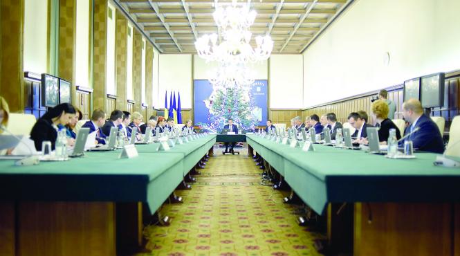 deficitul va trece de 33 de miliarde de lei